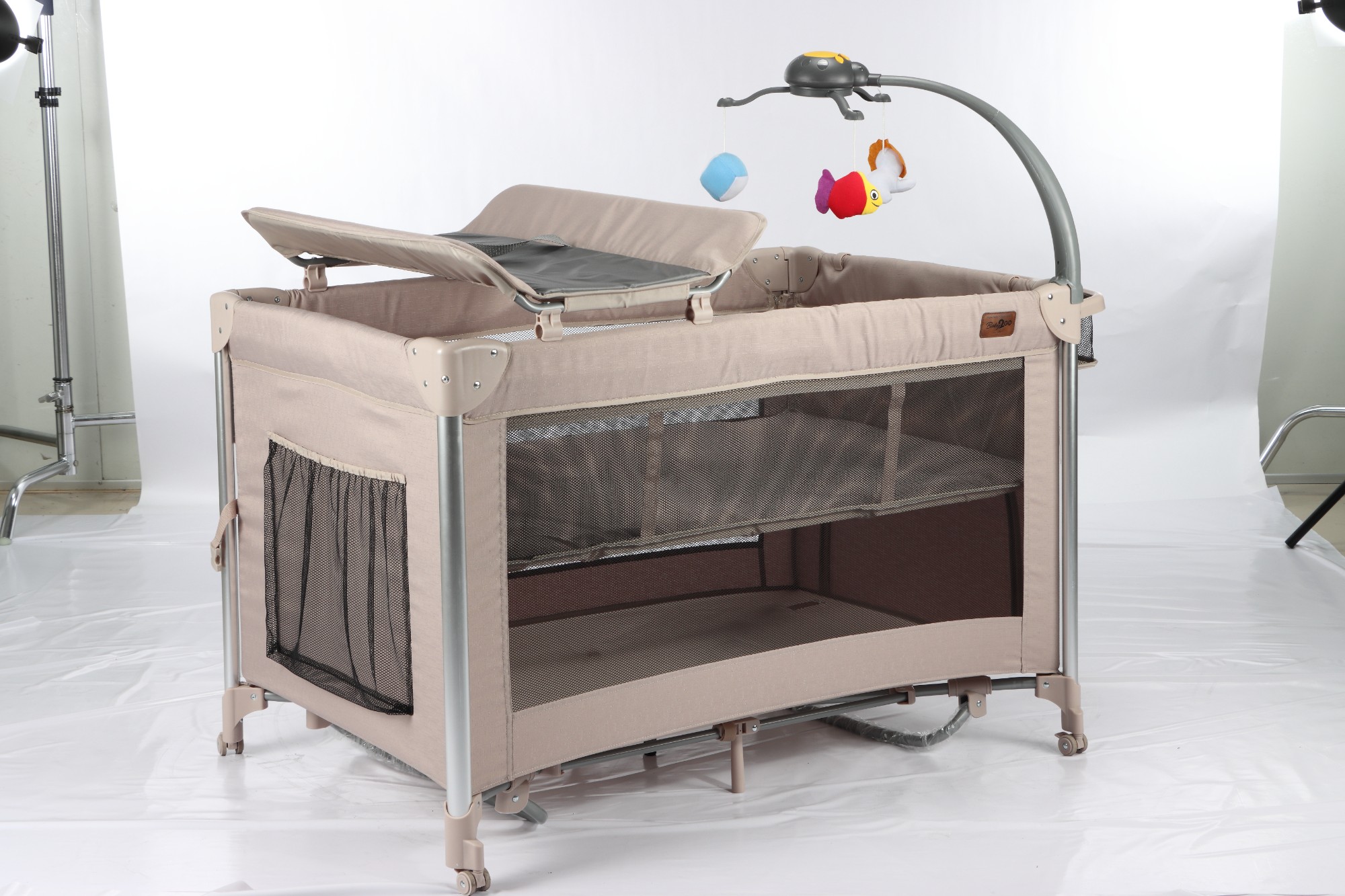 HBB Manufacturer Customized Baby Bedside Sleeper with toy bar, U-Shaped Diaper