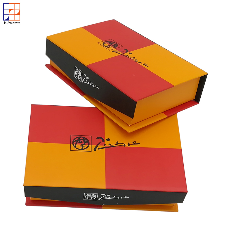 Small box custom packaging magnetic gift box for Picasso art collection