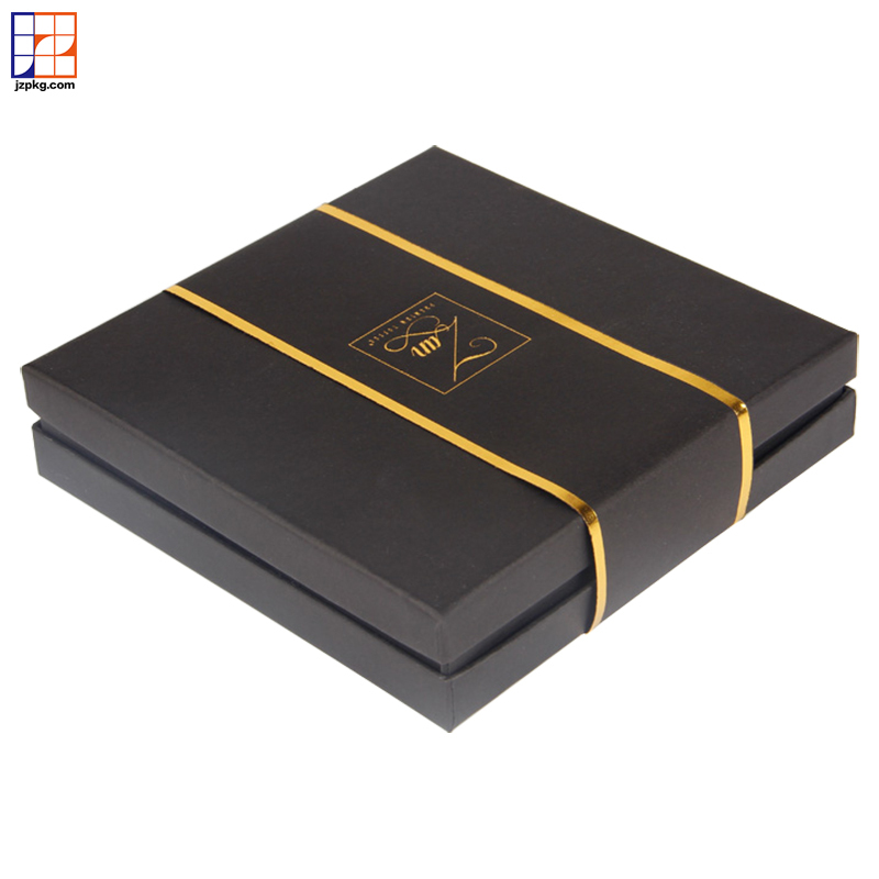 Factory wholesale luxury gift paper packaging black box with gold foil hot stamping logo