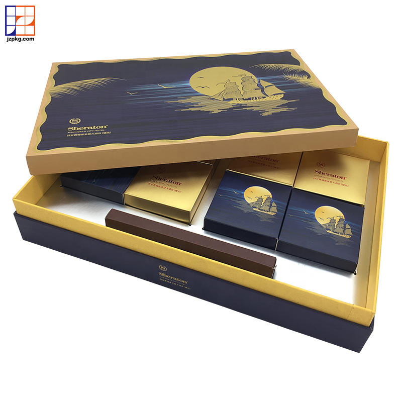 gold foiling LOGO paper gift packaging mooncake box