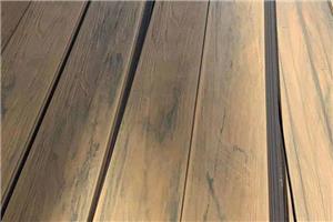 Instalação do painel de parede WPC