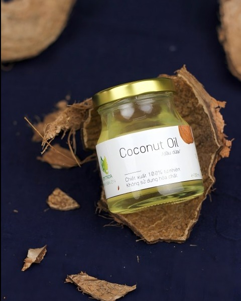 How does an oil refinery work: A scientific journey from crude oil to finished oil