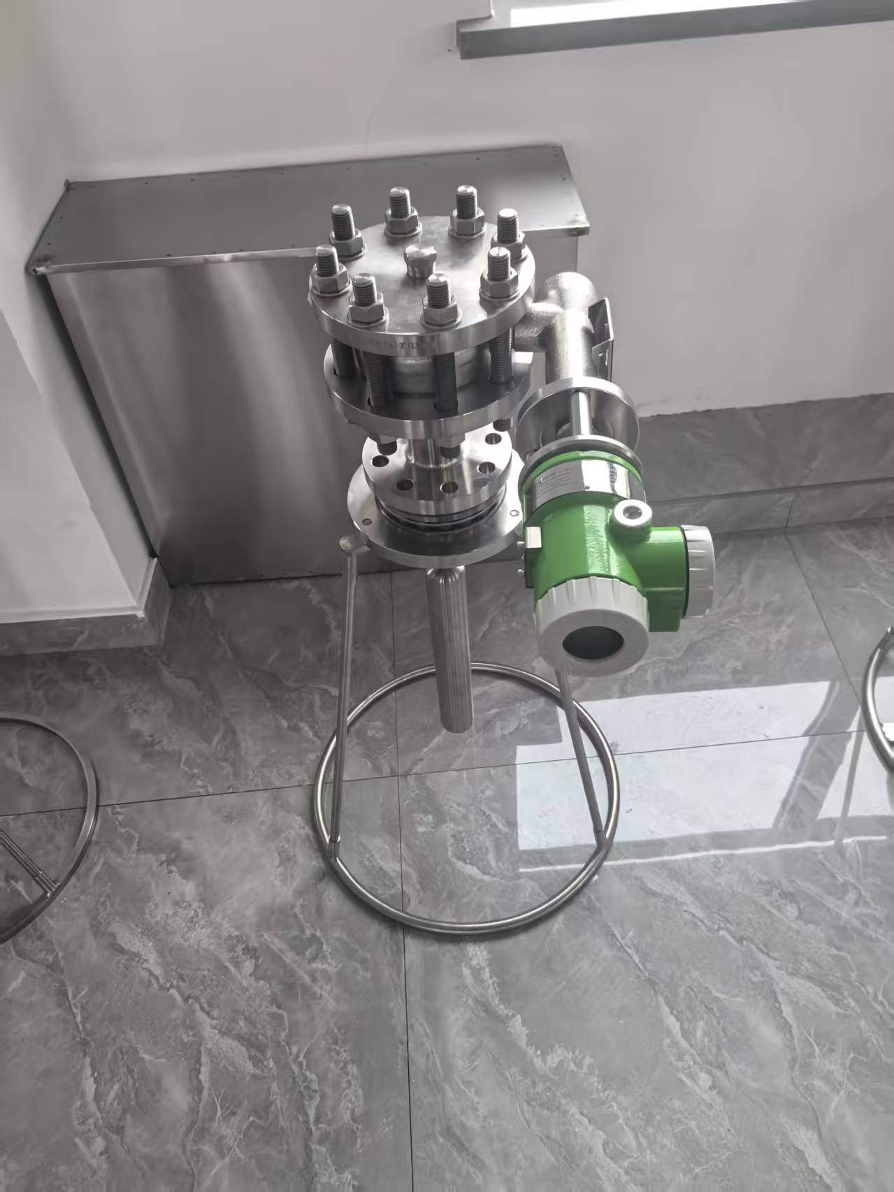 displacer level transmitter displacer level transmitter