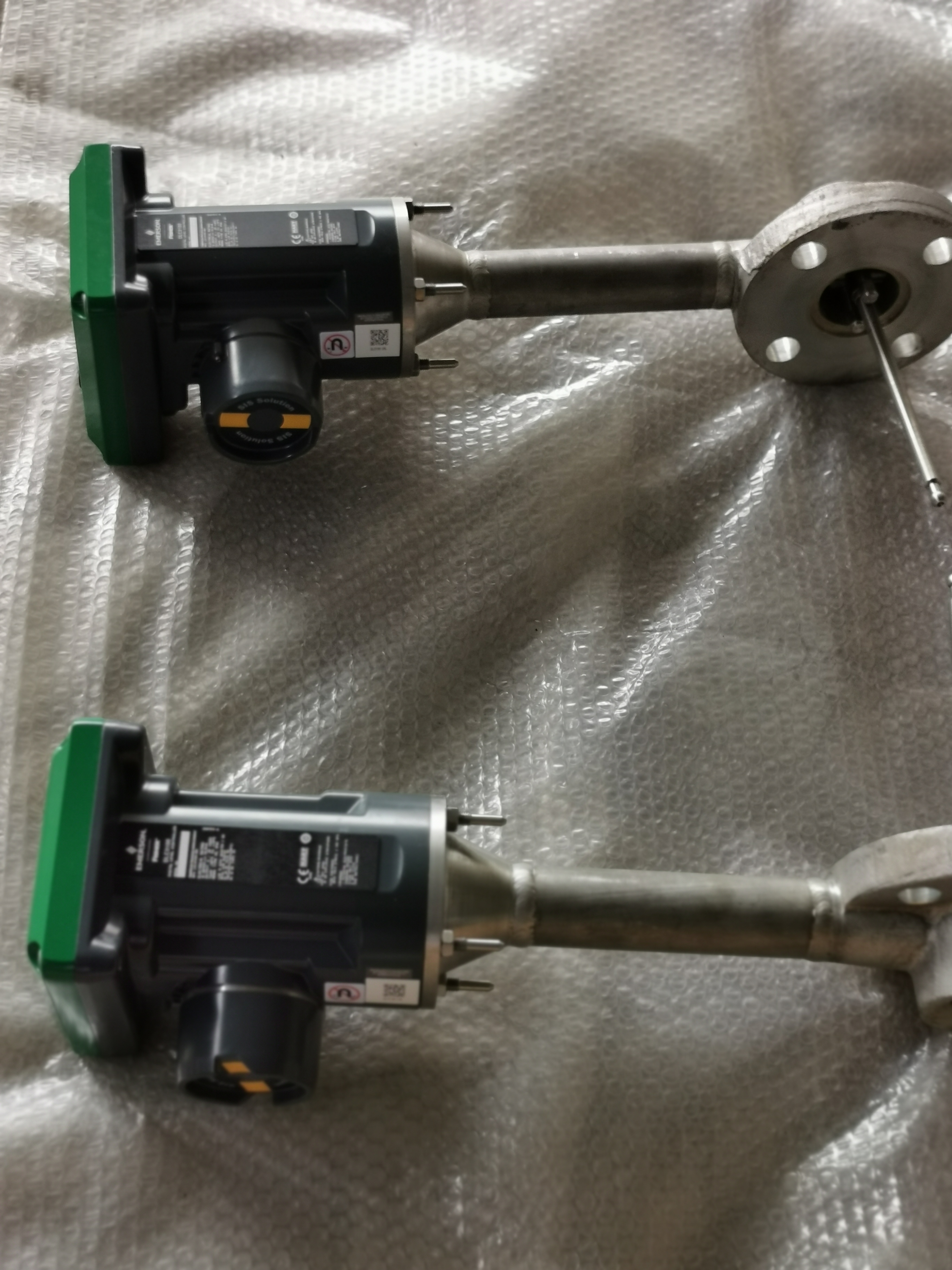 pengontrol level penggeser seri fisher DLC3100