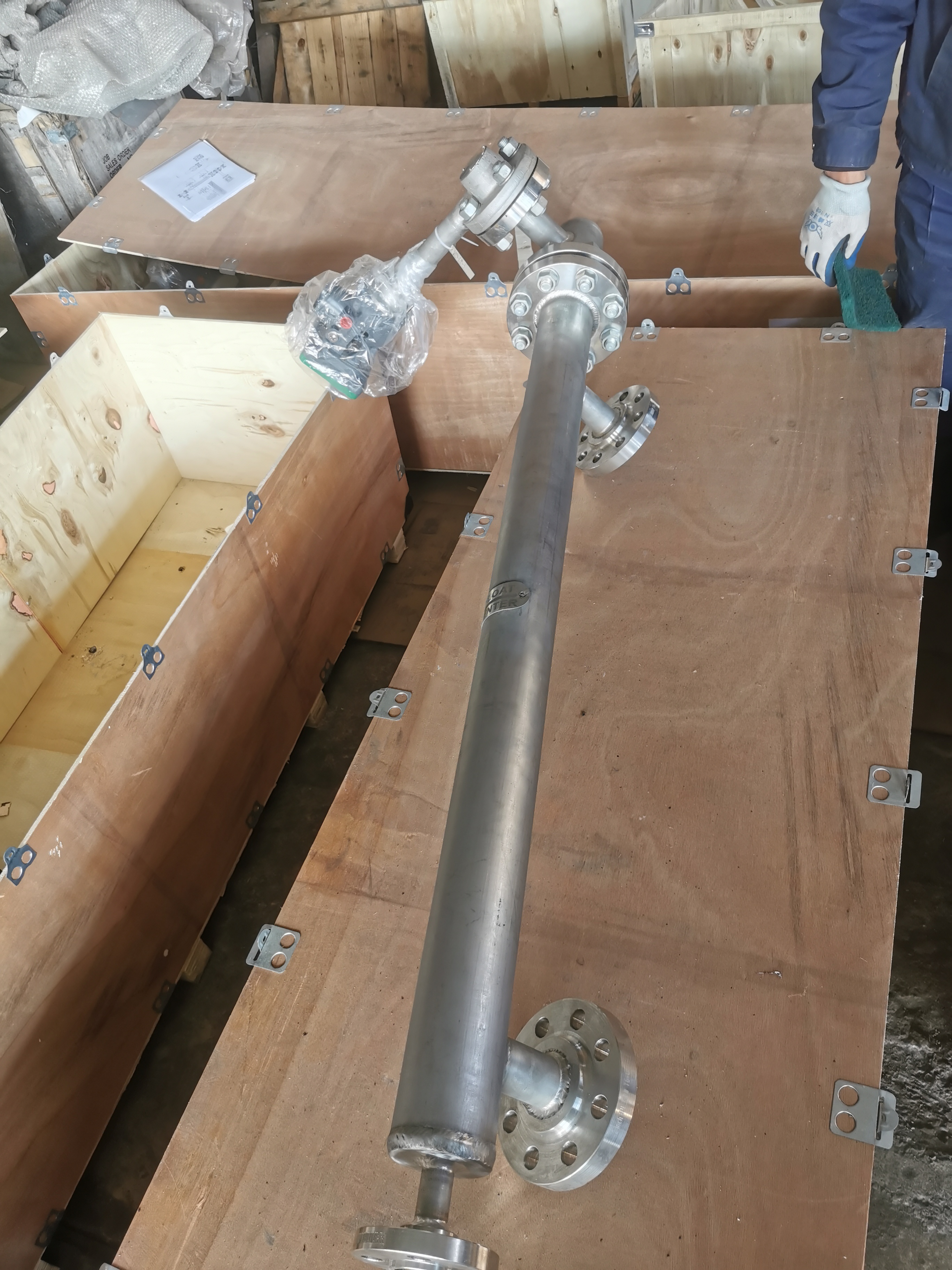 displacer level controller