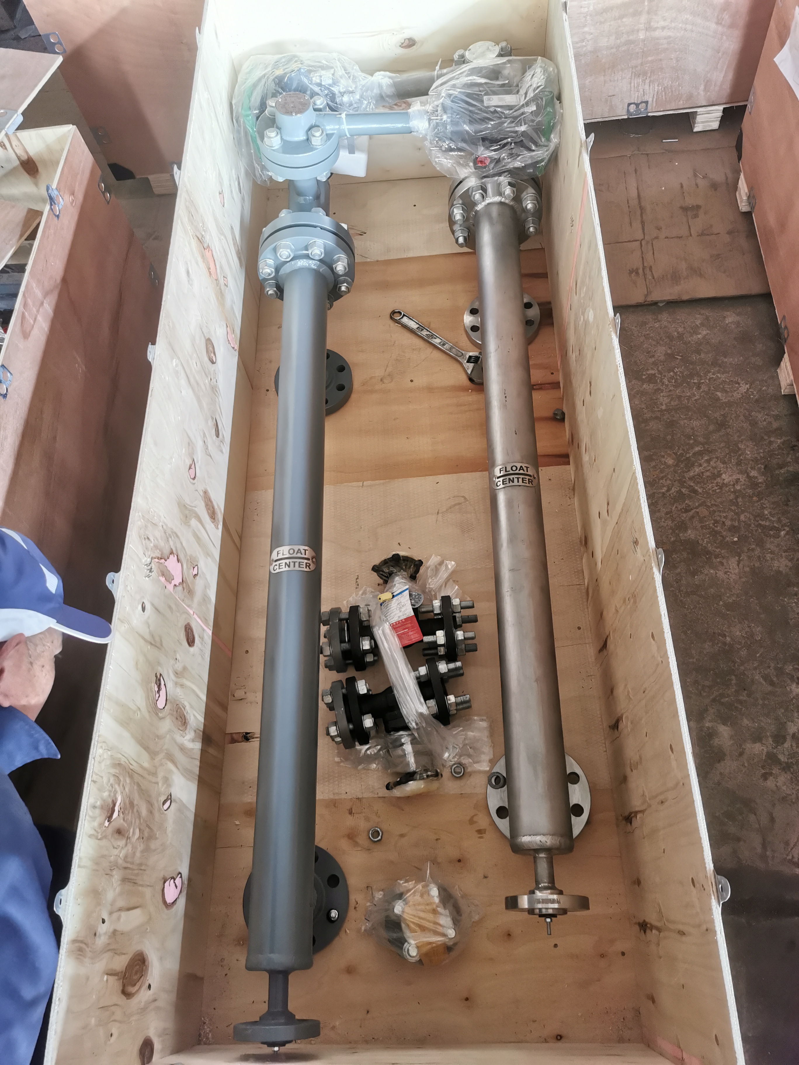 displacer level controller