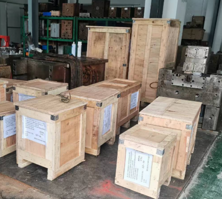 plastic mould pack by wood crate ready for deliery