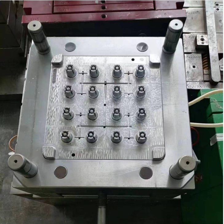 Plastic Injection Mould For Handle Plastic Parts Customized