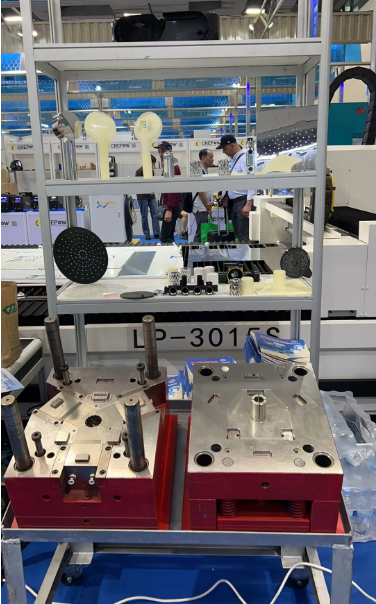 Professional on Plastic Parts Mould Customized And Production