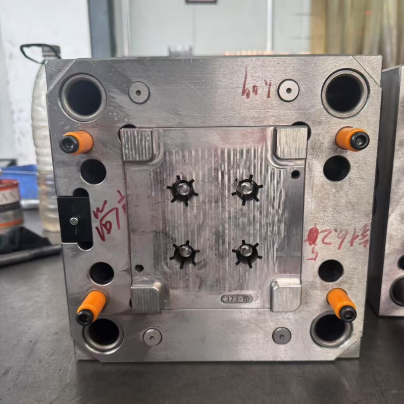 Injection Moulding Plastics For Barthroom Parts Gear