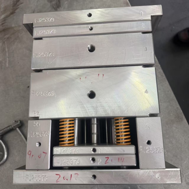 Injection Moulding Plastics For Barthroom Parts Gear