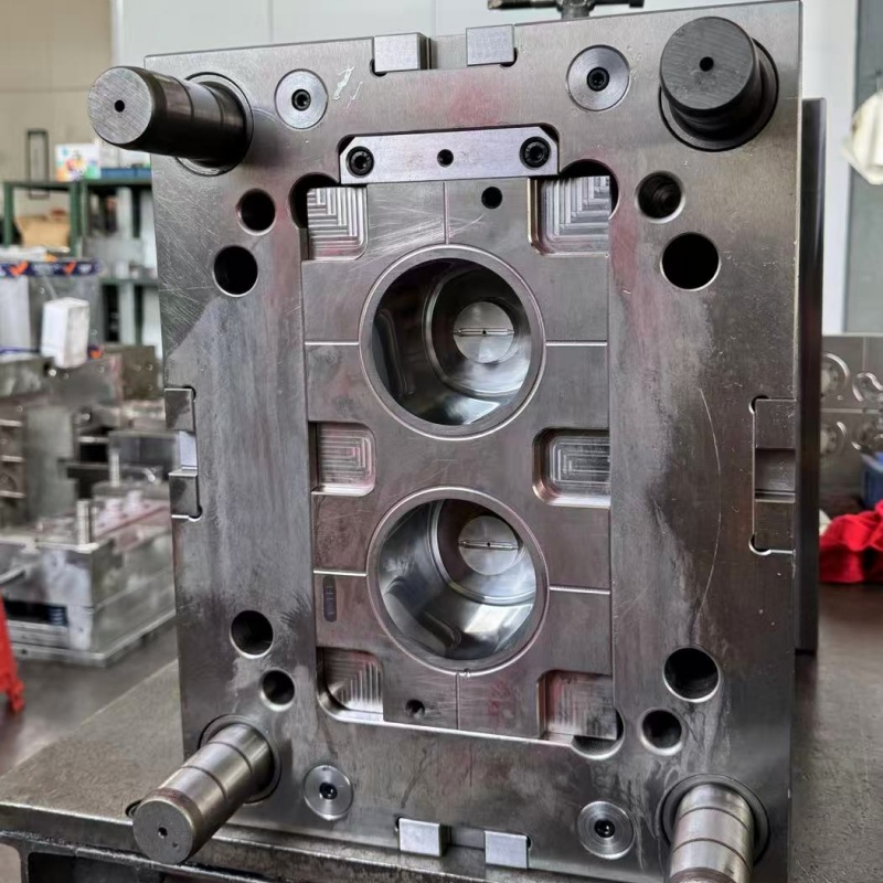 plastic injection molding companies in Xiamen China