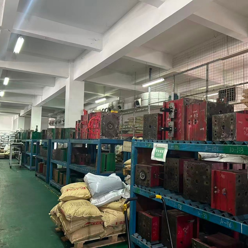 mold maker mold maker