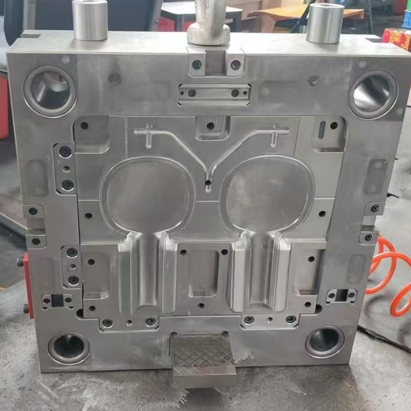 Scratch Resistand Chrome Finish Handheld Shower High Pressure 4 Spray Modes Rain Shower Head