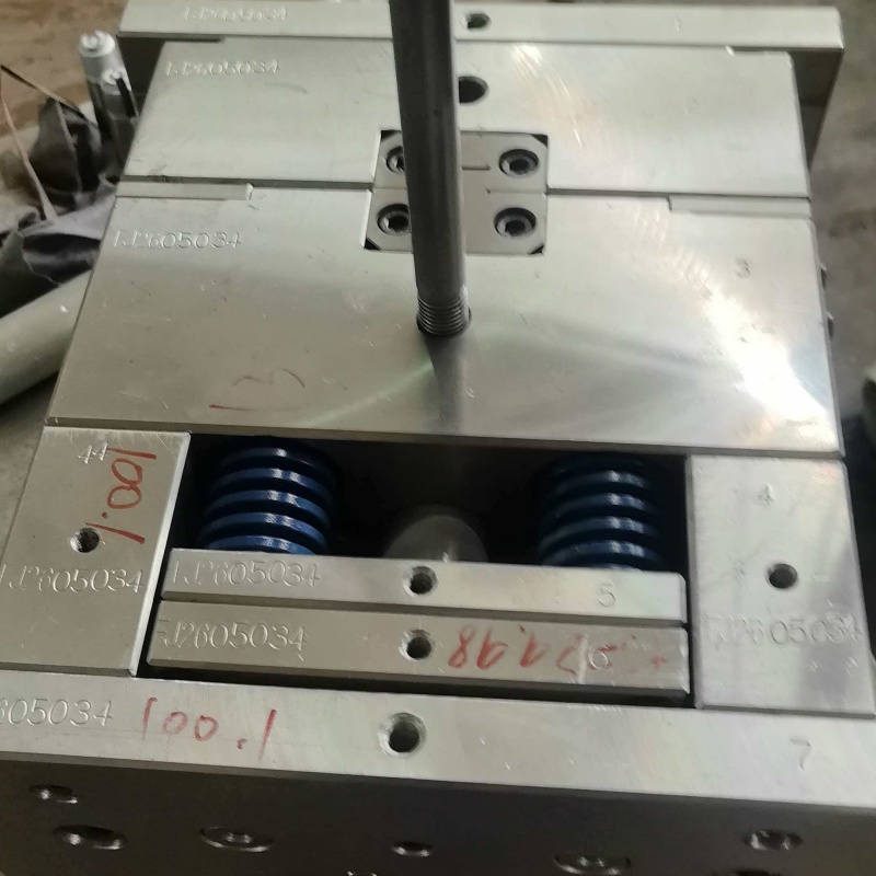 cost of plastic injection mold produce by plastic molding companies