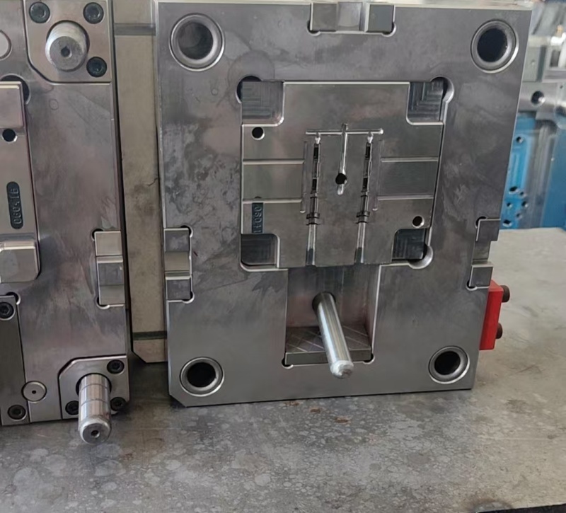 cost of plastic injection mold produce by plastic molding companies