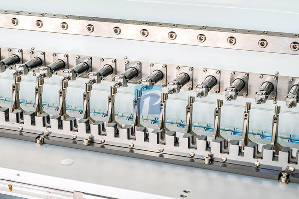 如何安全高效地使用自动线圈绕线机