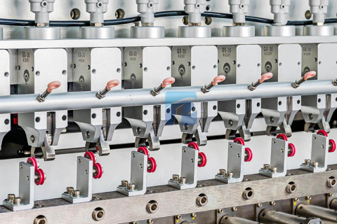Cách mạng hóa sản xuất công nghiệp: Giải phóng sức mạnh của máy cuộn tuyến tính