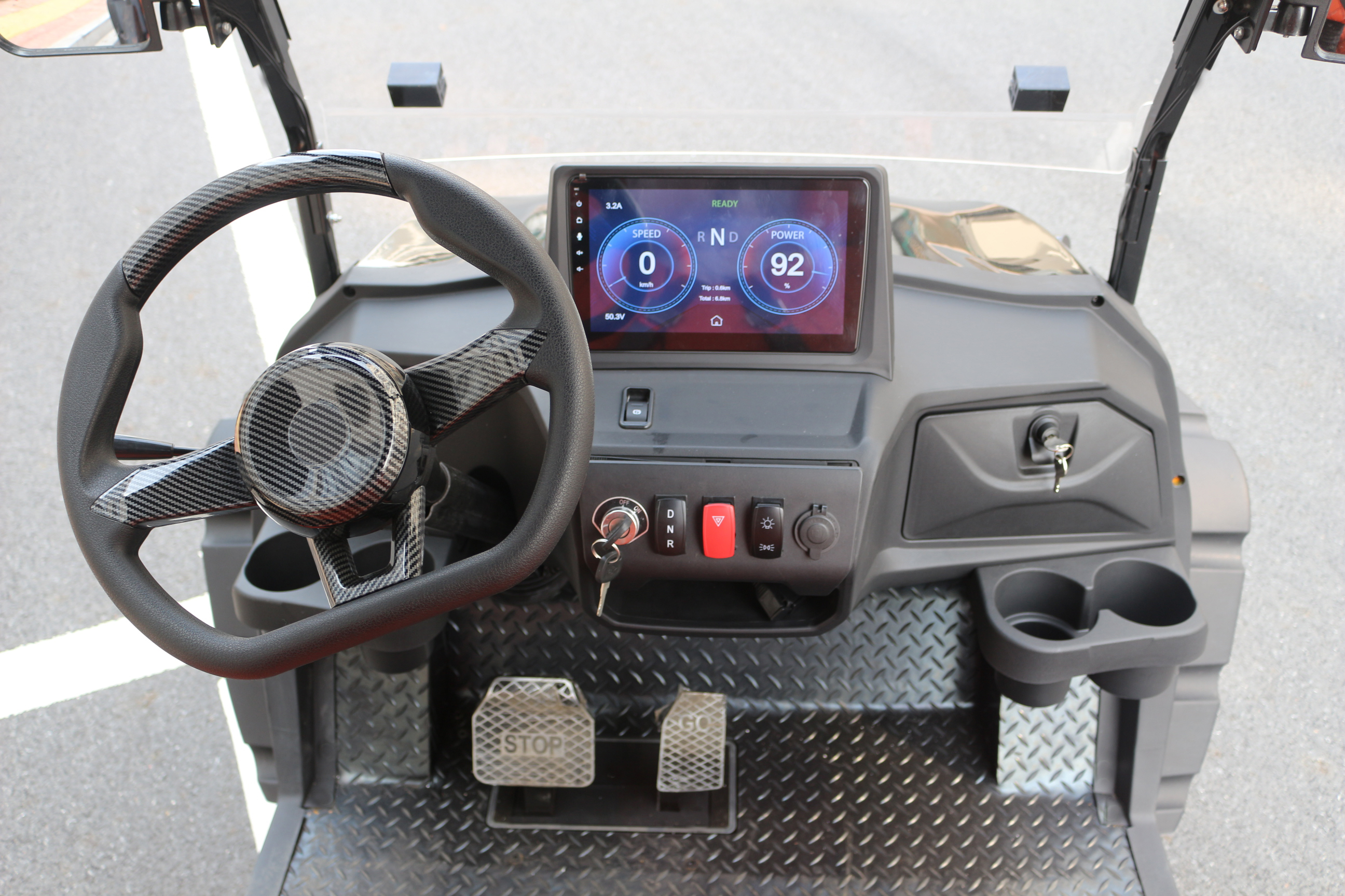 Hot-selling hoogwaardige dubbele elektrische golfkar met hoog uithoudingsvermogen en Ce-certificering