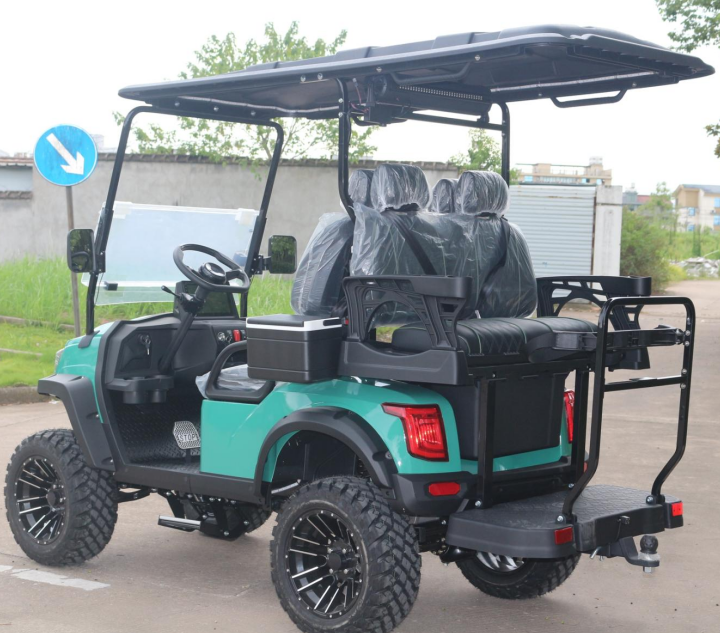 Eco-Friendly Golf Cart with High-Capacity Battery for All-Day Use