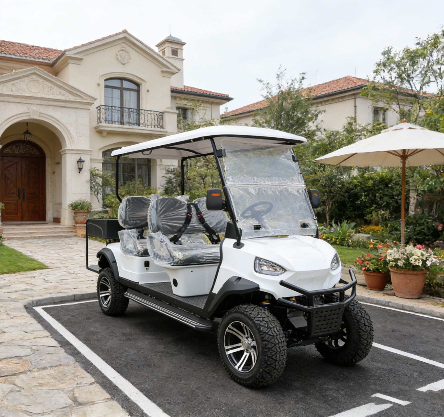 Off-Road Ready White 6-Seater Golf Cart with Rear Storage for Golf Courses