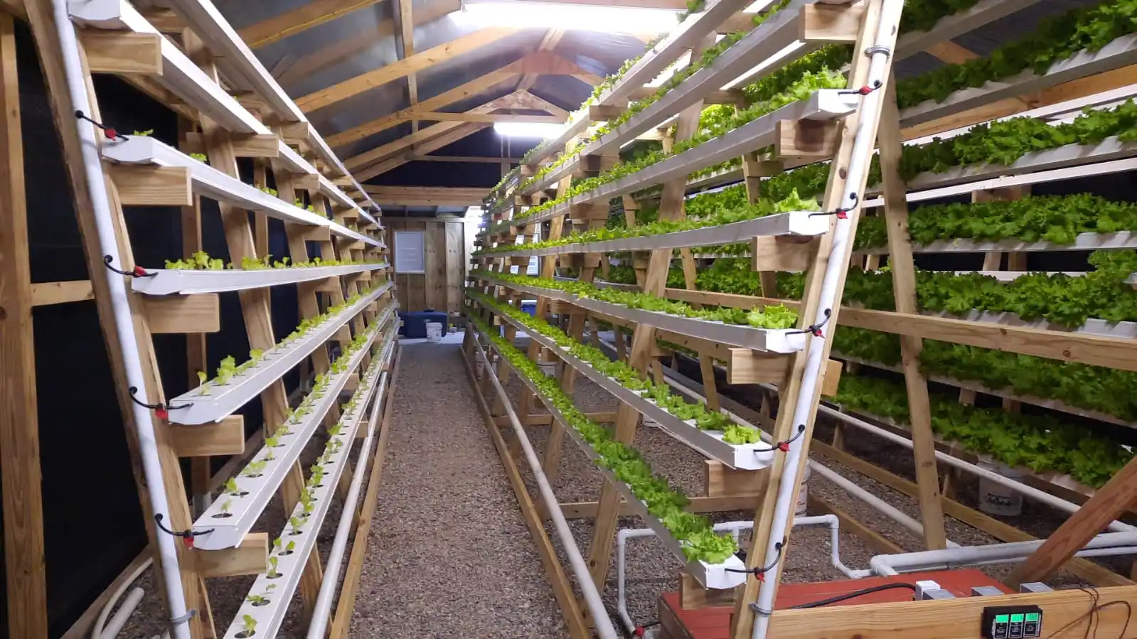 Superfarm Uv Vertical Greenhouse Irrigation&Hydroponics Equipment Pvc Nft Channel
