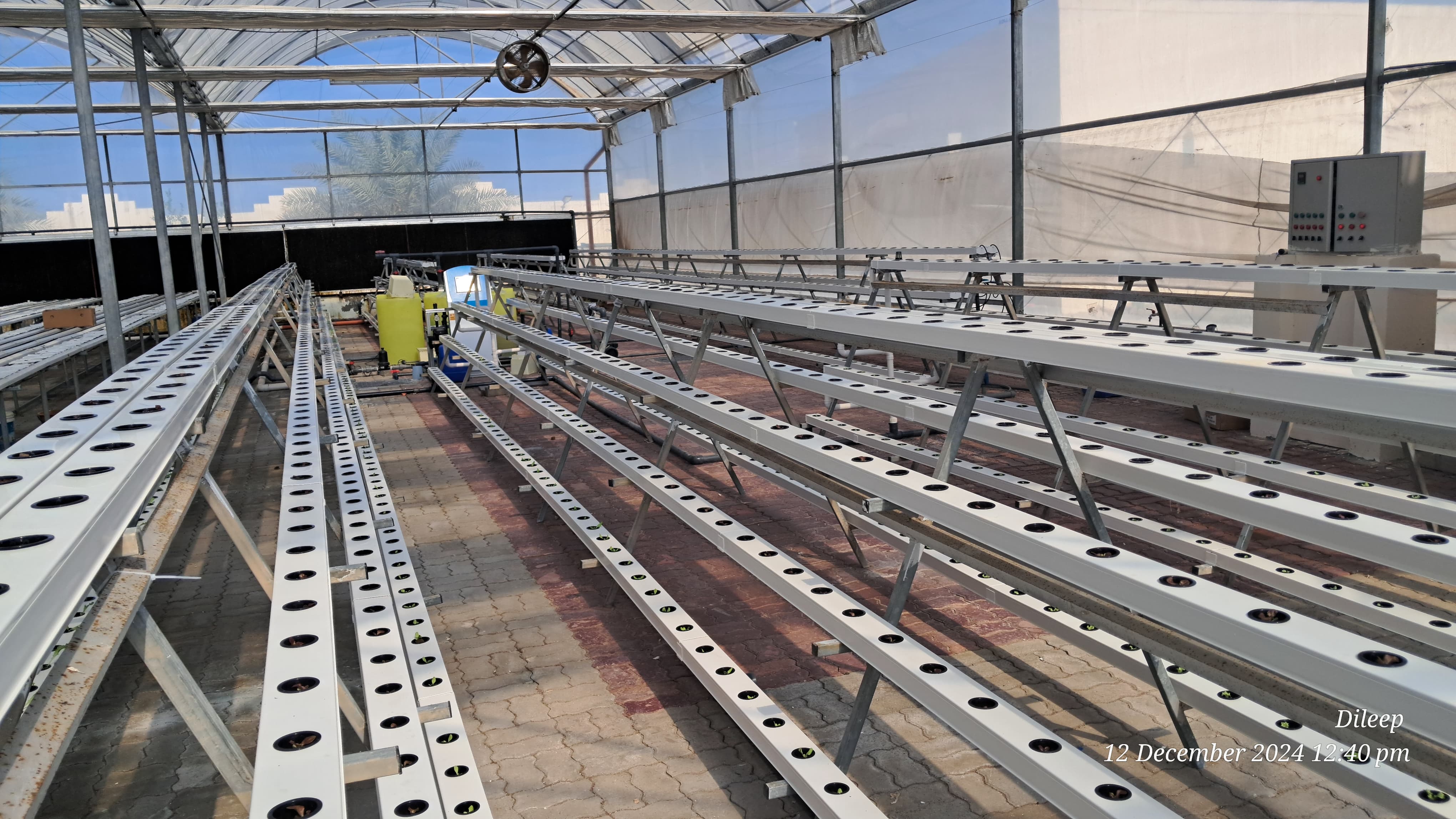 Herb Growing Nutrients For Hydroponics Cost-effective 100x50mm Hydroponic Superfarm Irrigation Equipment