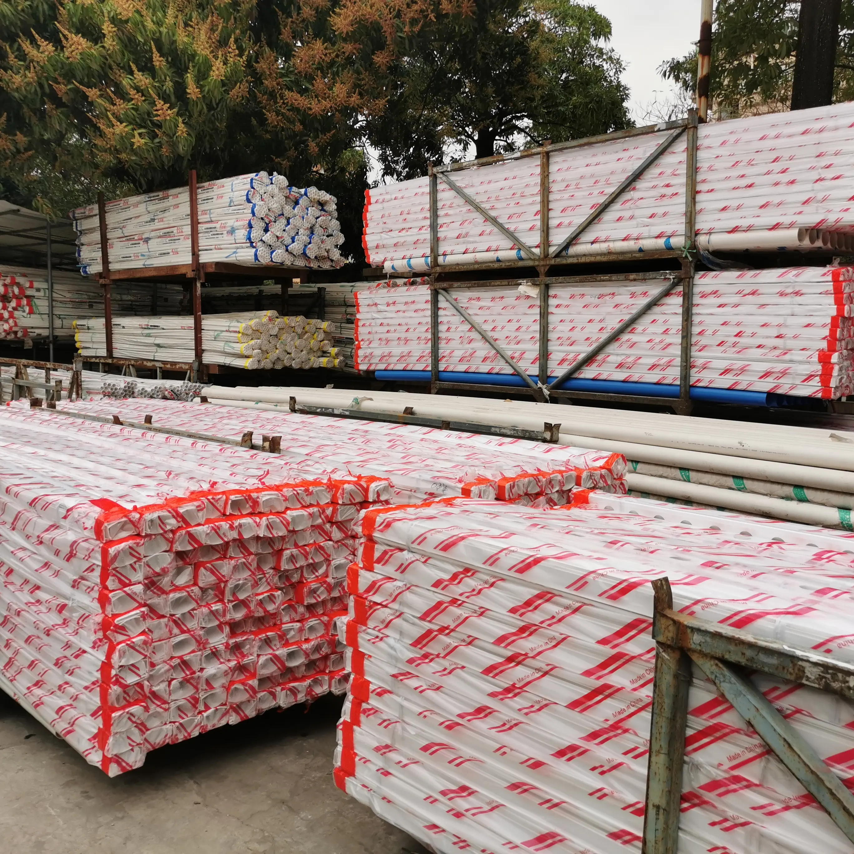 Hydroponics Greenhouse Water Saving PVC NFT Channel Pipe Net Pot Vertical Farming Growing System