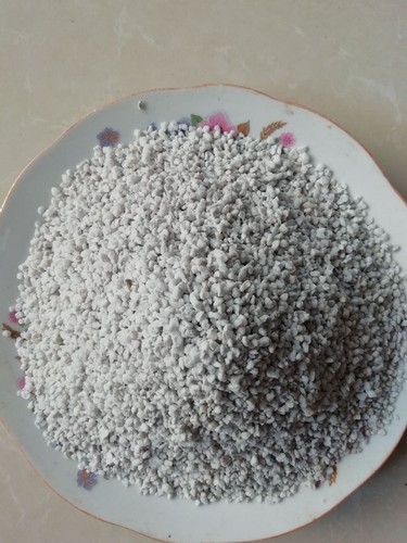 potting soil with perlite