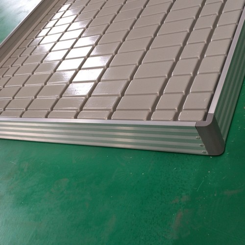 ebb and flow tray with lid