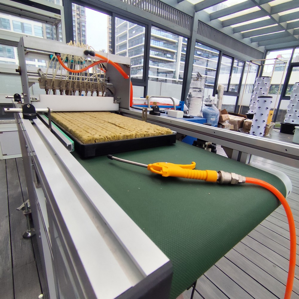 Hydro Seeder Machine by G&N: Efficient Sowing for Hydroponic Fodder, Saves Time