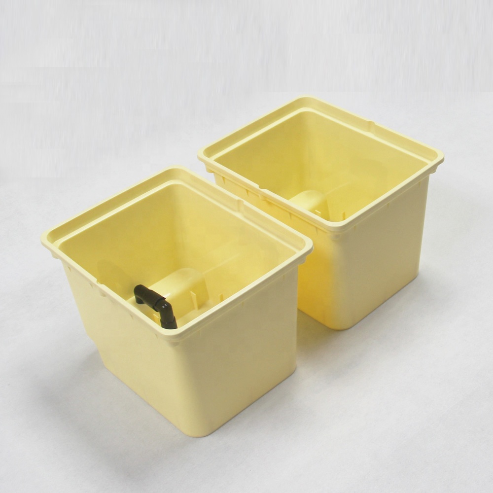 Low-Maintenance Dutch Bucket Hydroponic Beige Color Bato Bucket Commercial Greenhouse Hydroponic System for Vine Vegetable
