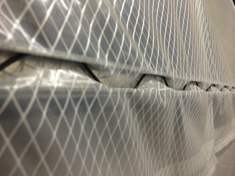 Aluminized Zinc Slot-Clamping Wiggle Wire – Windproof Film Holder for Solar Greenhouses & Hydroponic Systems