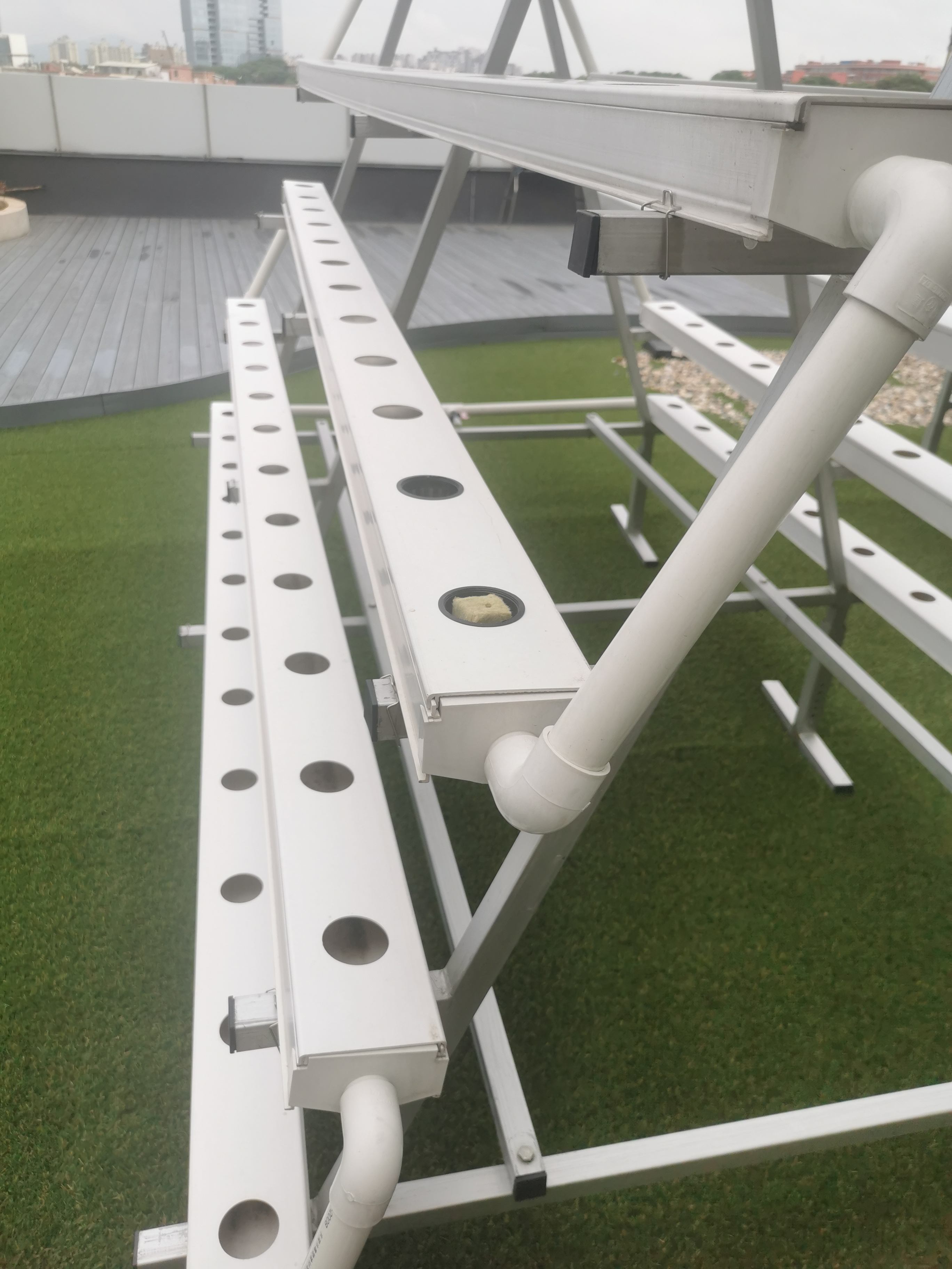 Agricultural Equipment 100x50mm NFT Hydroponics Greenhouse for Sale PVC Channel for Hydroponics System