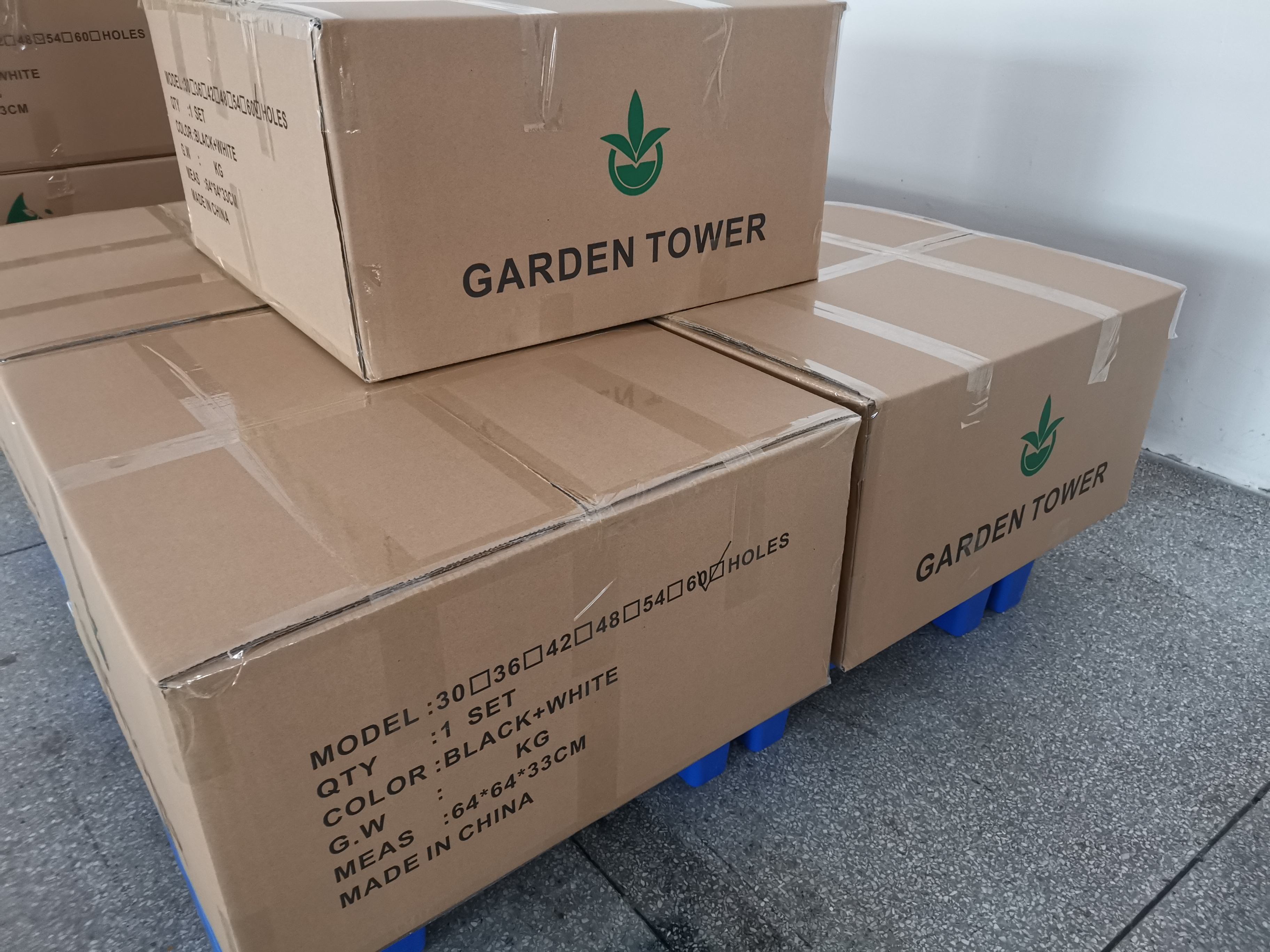 2025 New Improved Food Grade ABS Material Soilless Cultivation 48/60 Plants Available Growing Tower Complete Set
