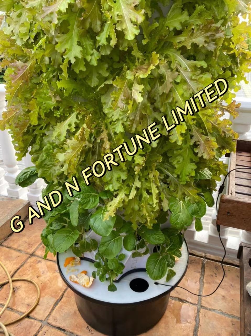 Aeroponic System Hydroponic Vertical Garden Grow Tower Growing Vegetables Herbs Plastic Column Tower System Greenhouse Farming