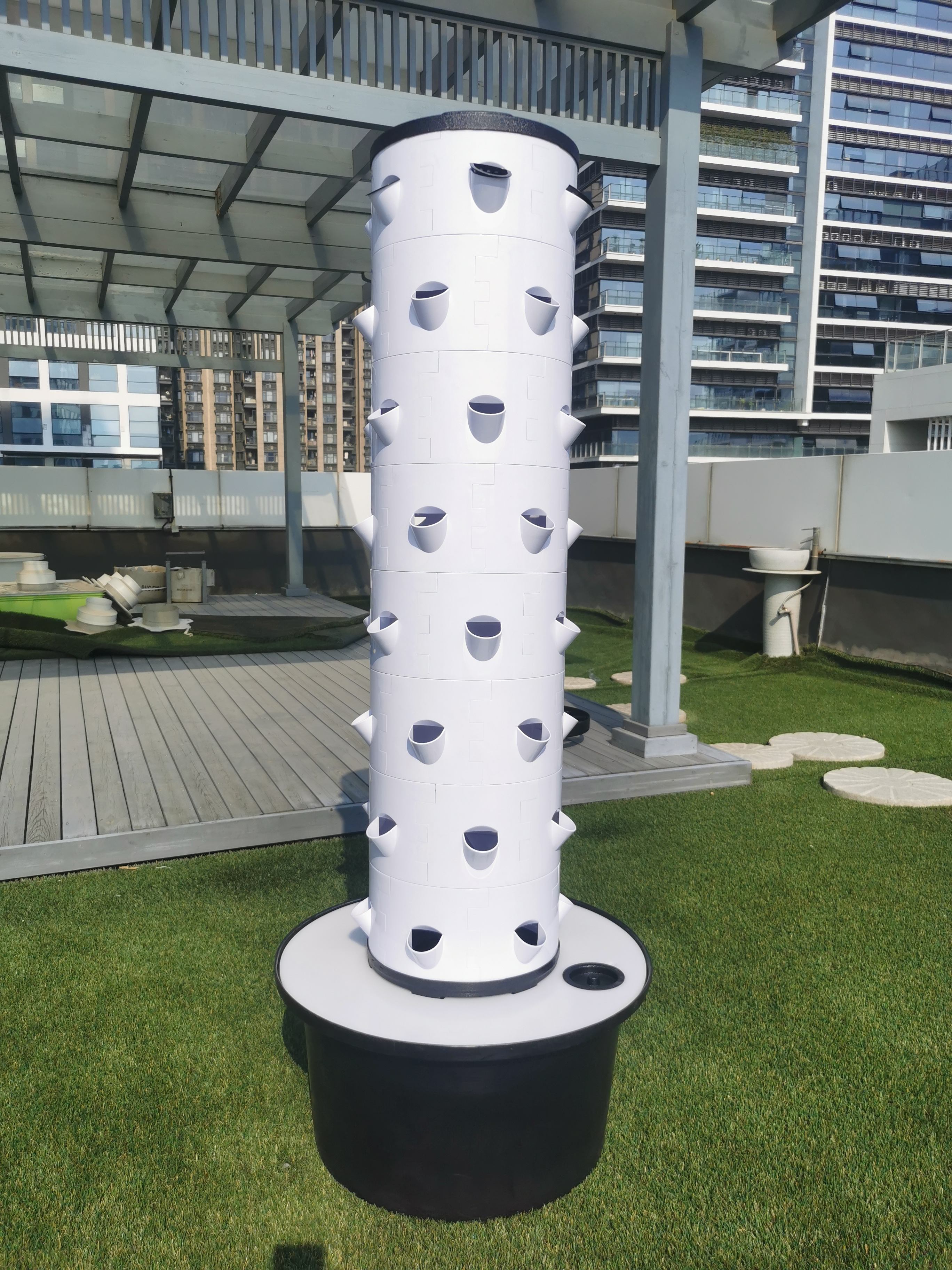 Aeroponic System Hydroponic Vertical Garden Grow Tower Growing Vegetables Herbs Plastic Column Tower System Greenhouse Farming