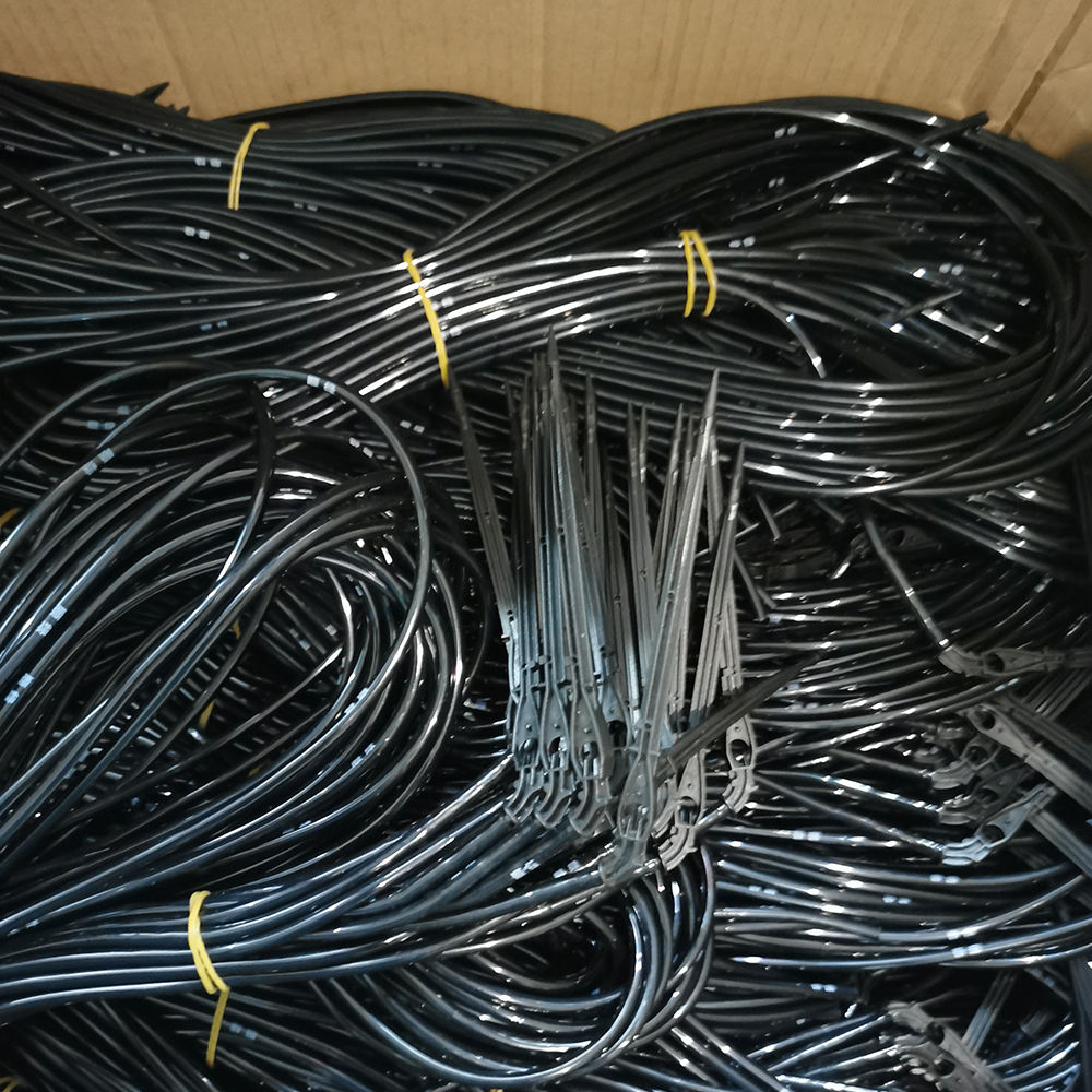 Wholesale Price 2 Ways 4 Ways Drip Arrow Irrigation Pipe Fittings Dripper with 4L/8L Current Stability PP Hose with Drip
