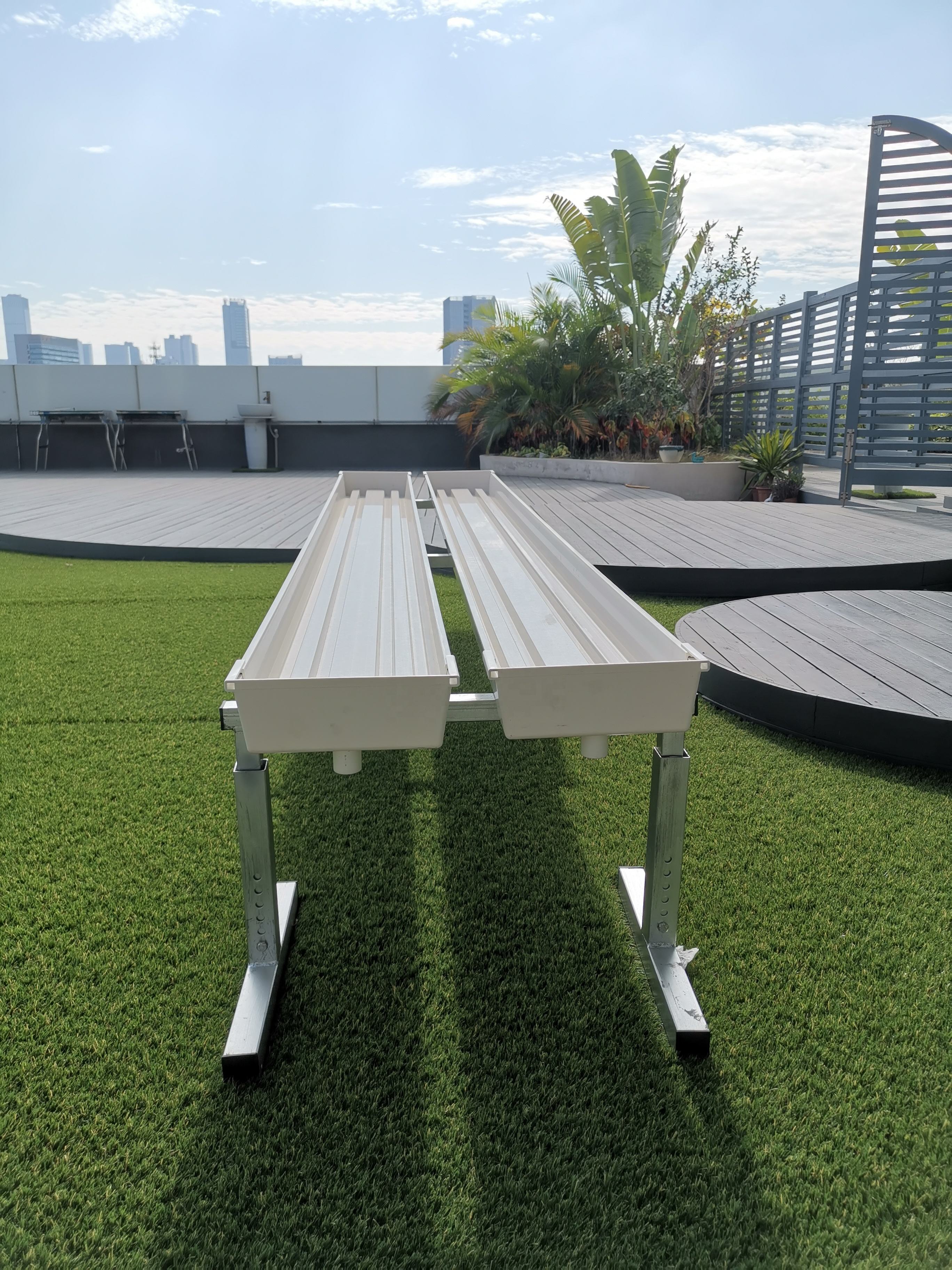 New Agriculture Equipment Drip Irrigation System PVC Trough Greenhouse Growing System Hydroponic Tomato PVC Pipe System