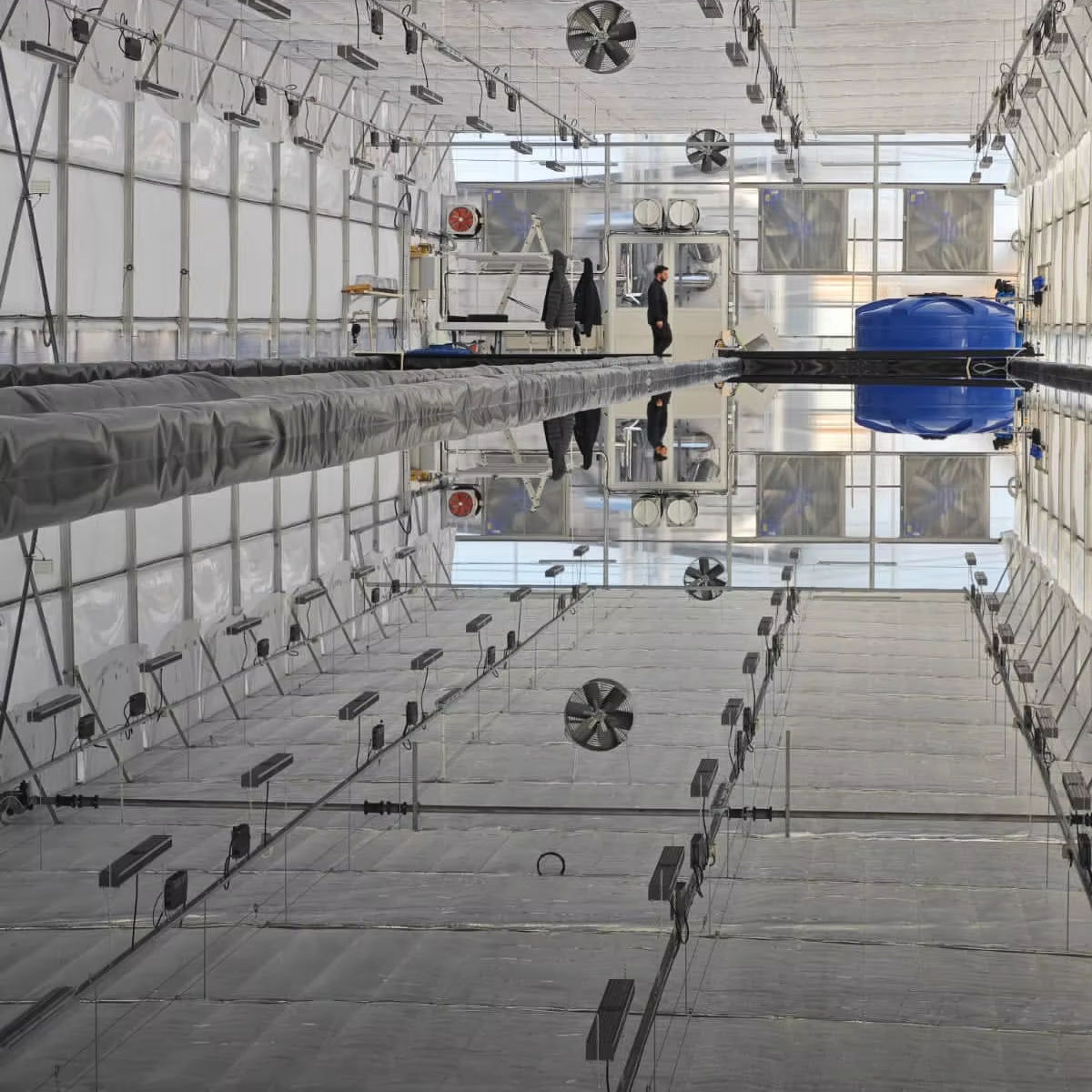 Black UV-Resistant PE Fish Pond Liner Leak-Proof PE Membrane for Commercial DWC Systems