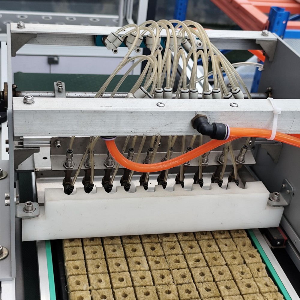 Labor-Saving Electric Automatic Seedling Machine for Nursery Operations Hydroponic System