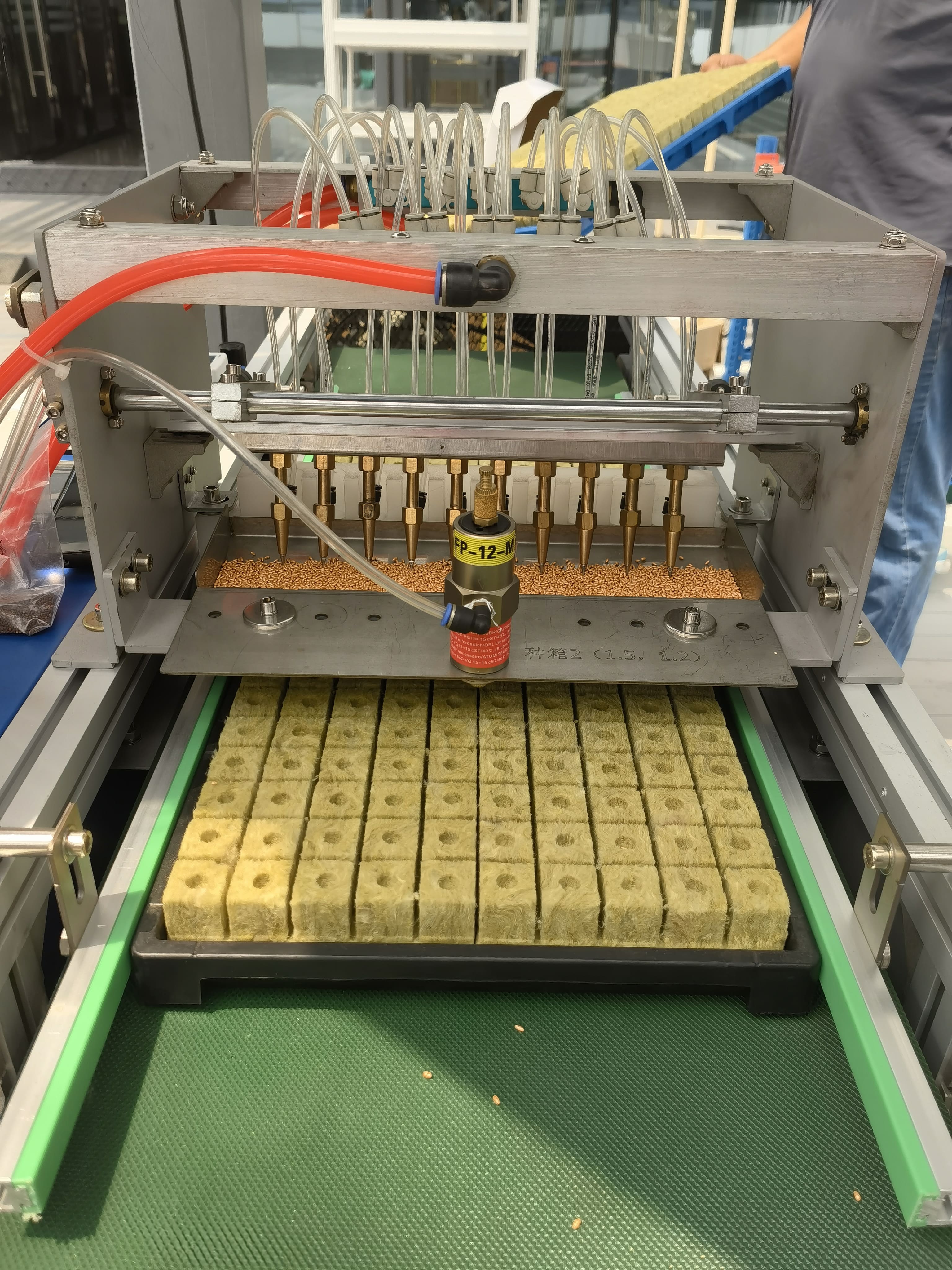 High-Performance Automatic Seedling Machine Electric Power Seed Planting Machine for Different Seed Types