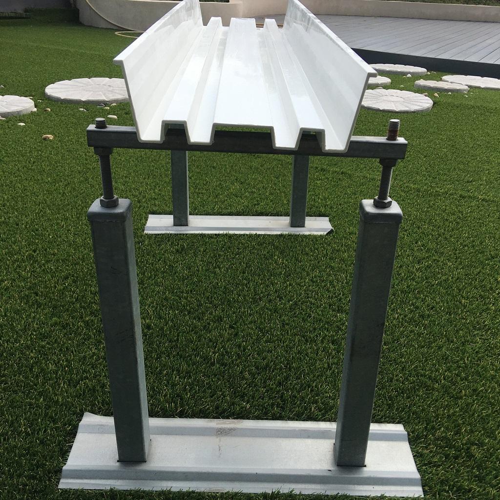 2025 Advanced Heavy-Duty Green House Hydroponics Planting Substrate Gutter System for Hydroponic Strawberry Tomatoes Cucumber