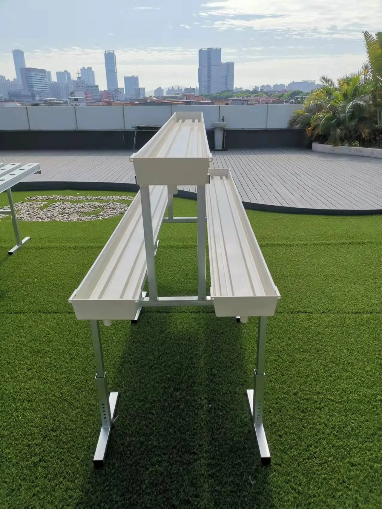 Greenhouse Cultivation Irrigation & Hydroponics Equipment Substrate PVC Gutter System for Strawberry Tomatoes Planting Pipe