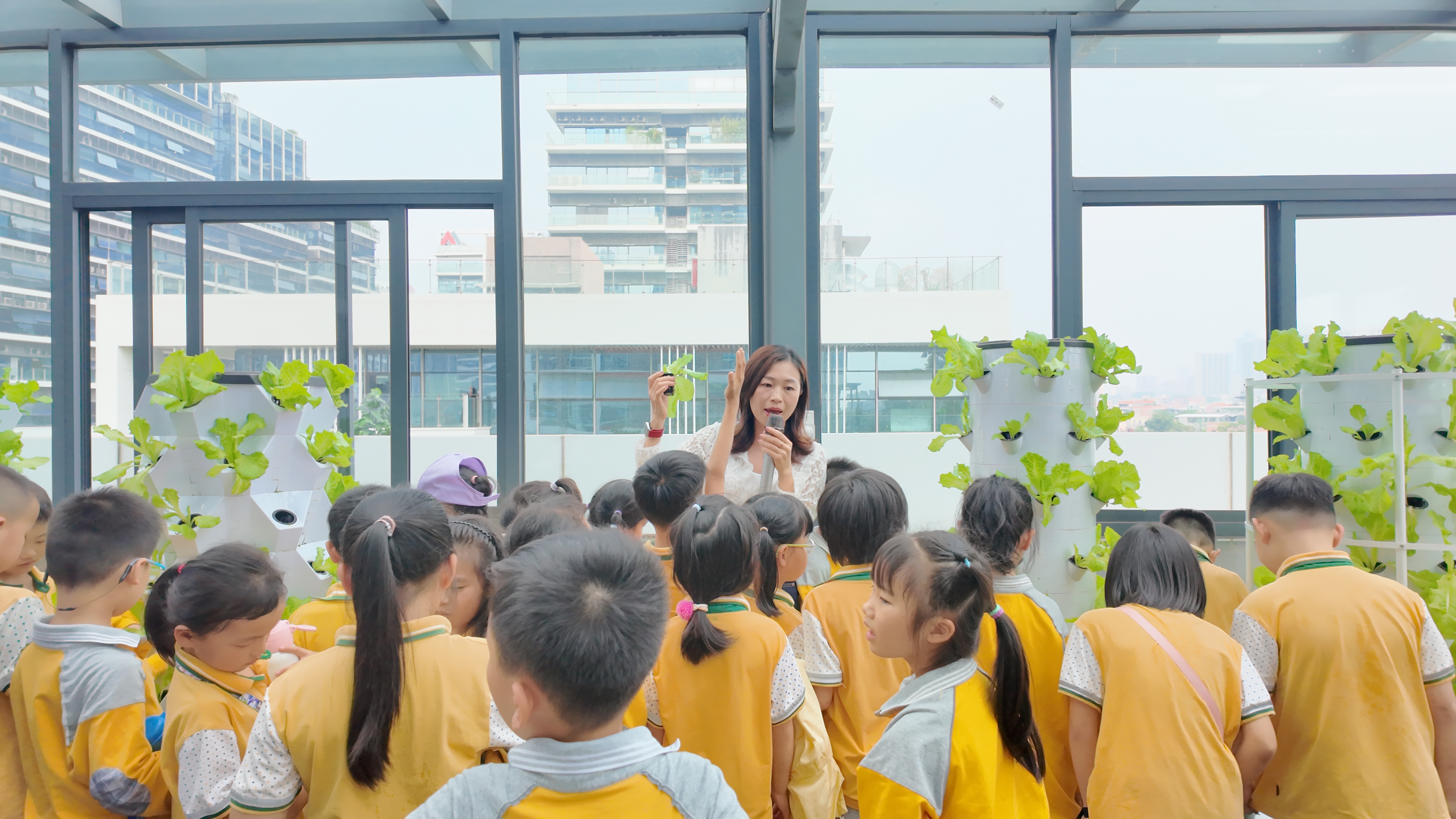 G&N’s Hydroponics Workshop Turns Science into a Fun Adventure