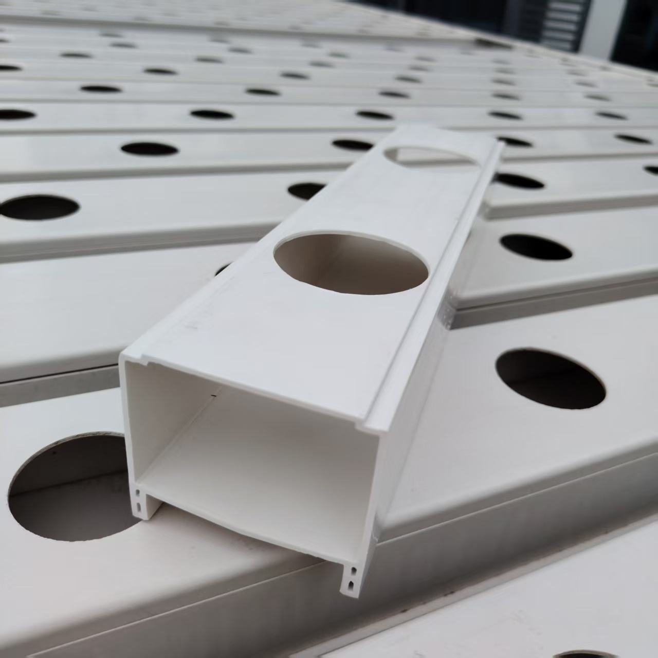MGS PVC Rectangular NFT System: Modular Hydroponic Configuration for Commercial Lettuce Production