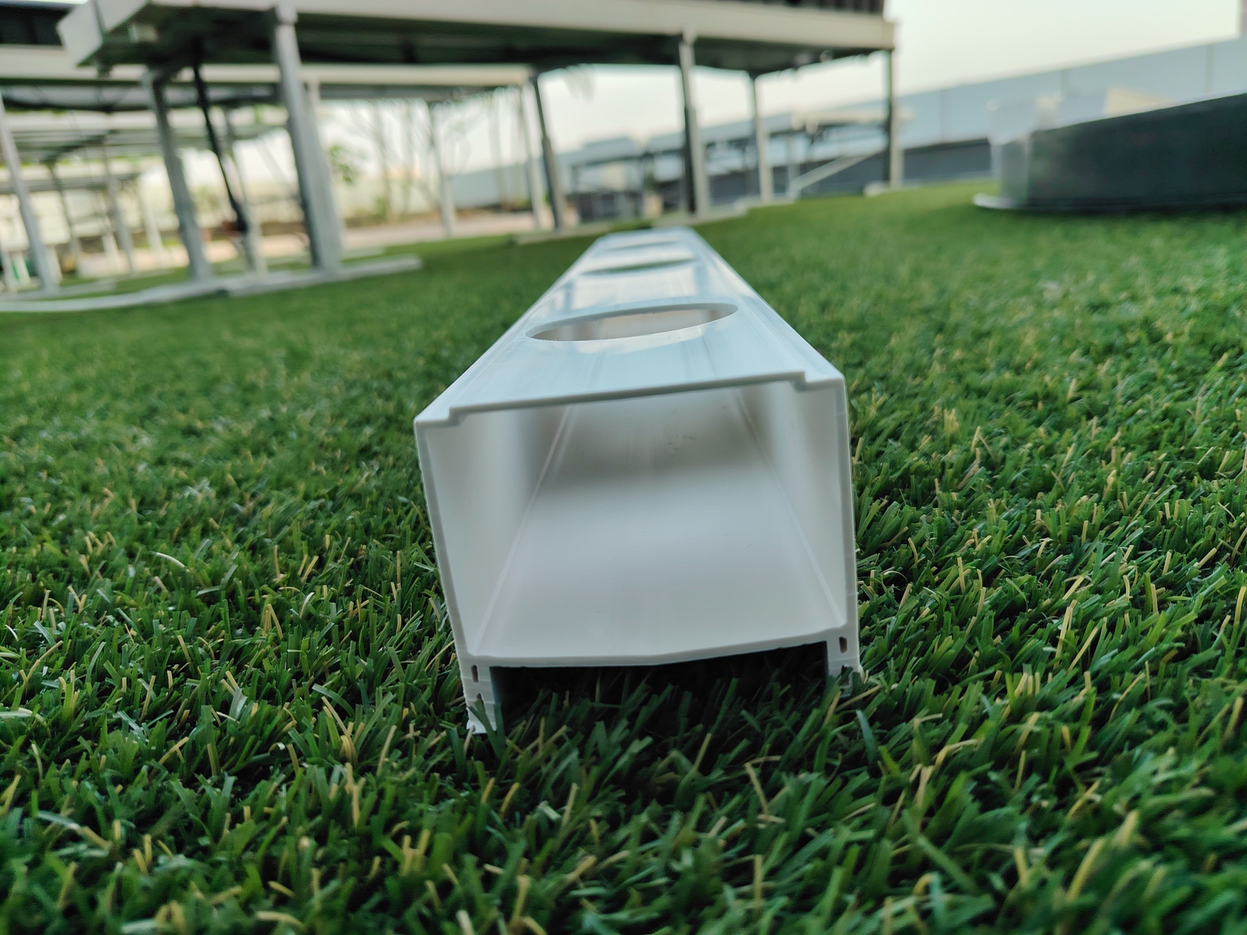 73x62mm Dual-color Black and White MGS Channel System for Automatic Greenhouse Farming