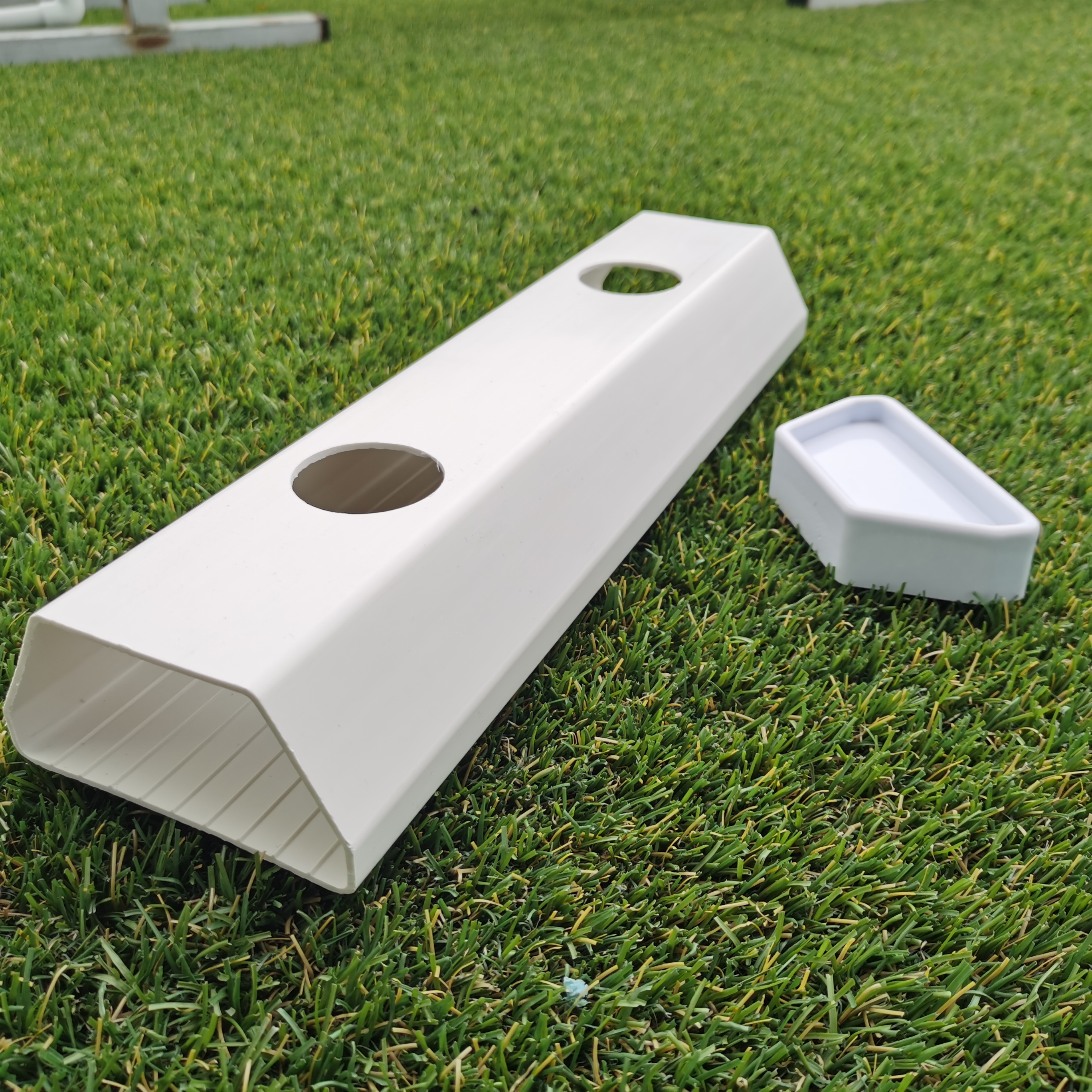 100×50mm Custom Hydroponic NFT Channel System for Lettuce Commercial Greenhouse Farming