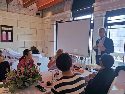 On November 13, 2019, Gao Jie participated in Dermasense Shanghai offline salon