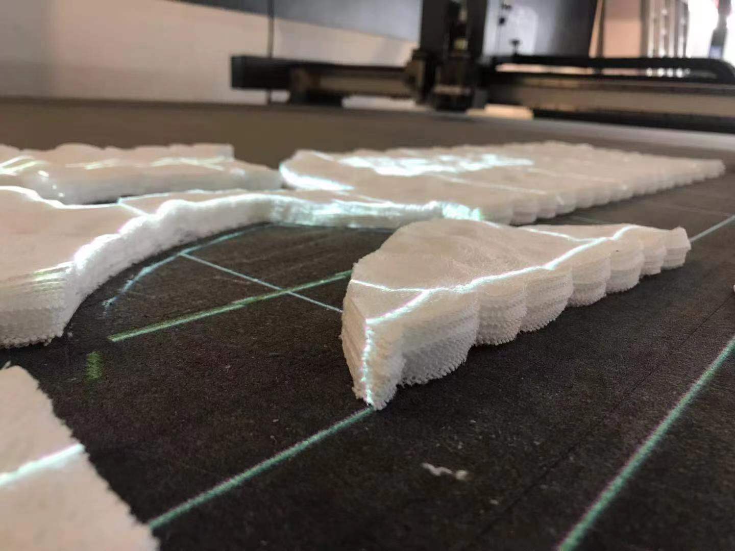 Precision Fabric Cutting Machine